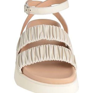 Soft leather sandal size 36